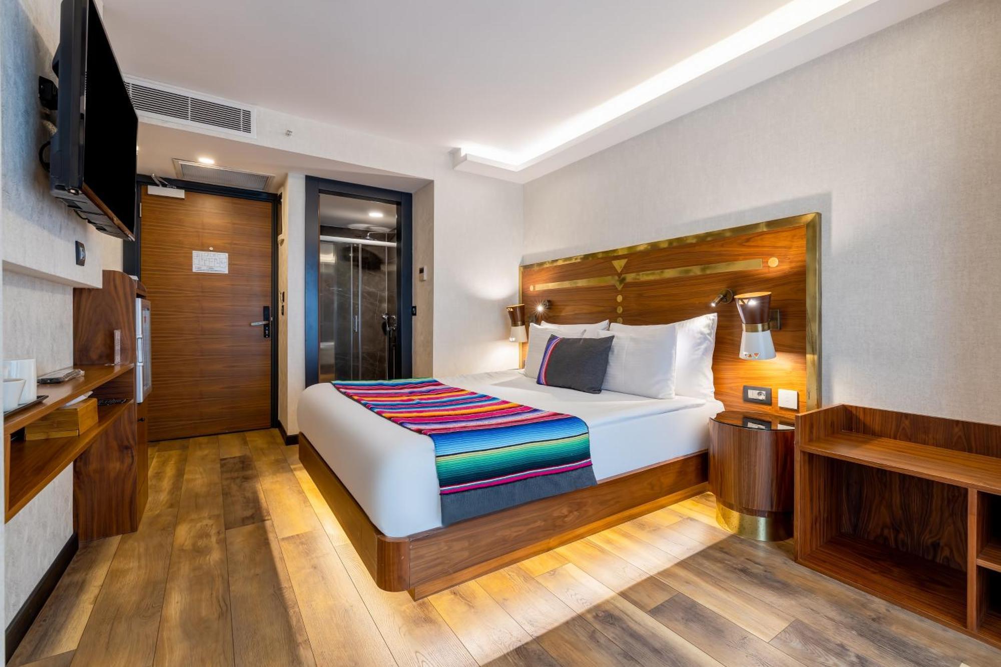 Hay Hotel Alsancak 伊兹密尔 外观 照片