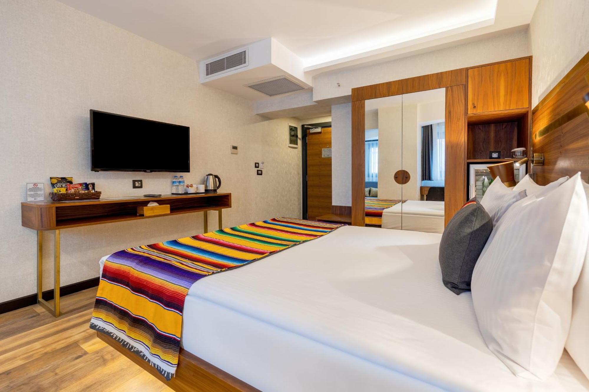 Hay Hotel Alsancak 伊兹密尔 外观 照片