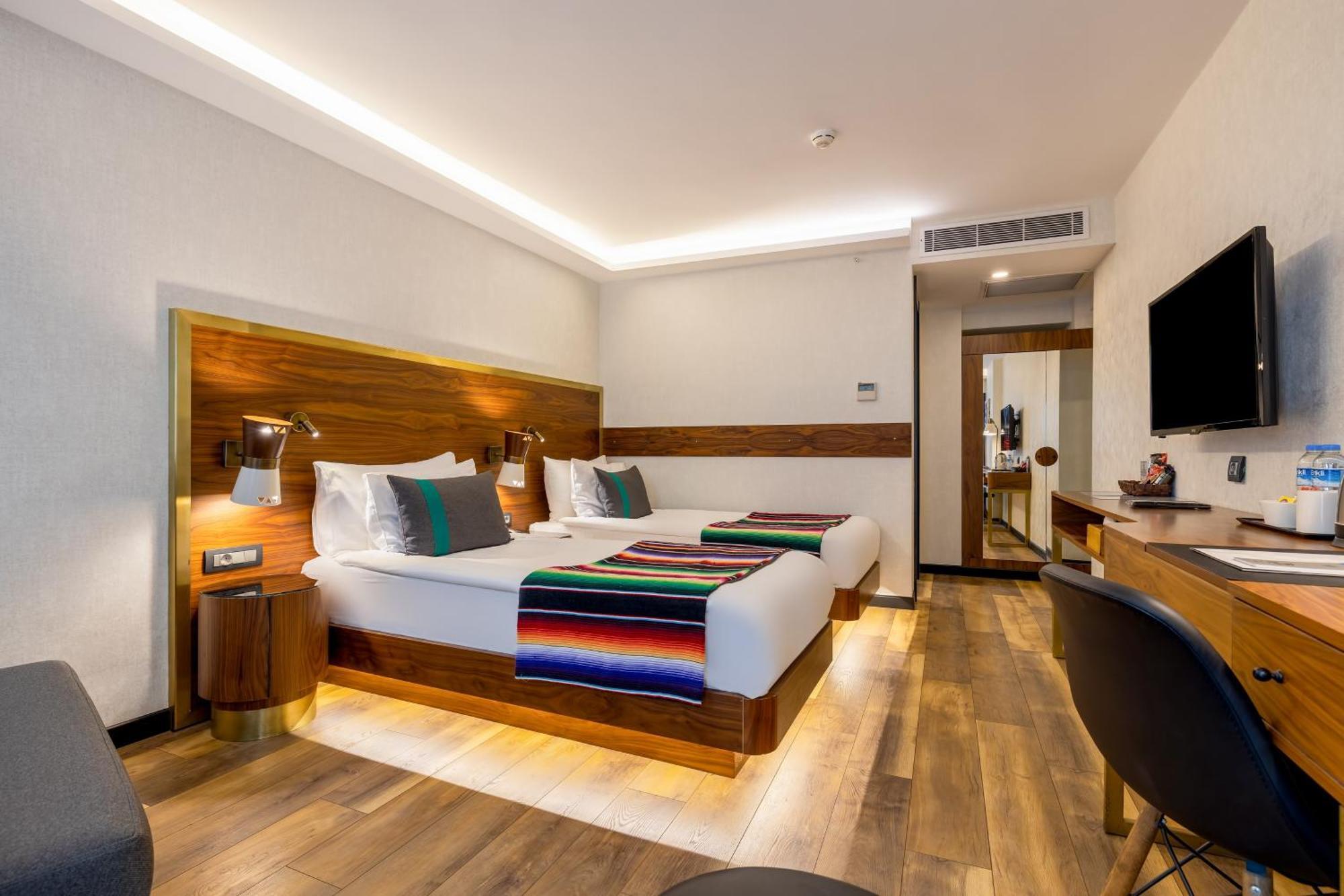Hay Hotel Alsancak 伊兹密尔 外观 照片