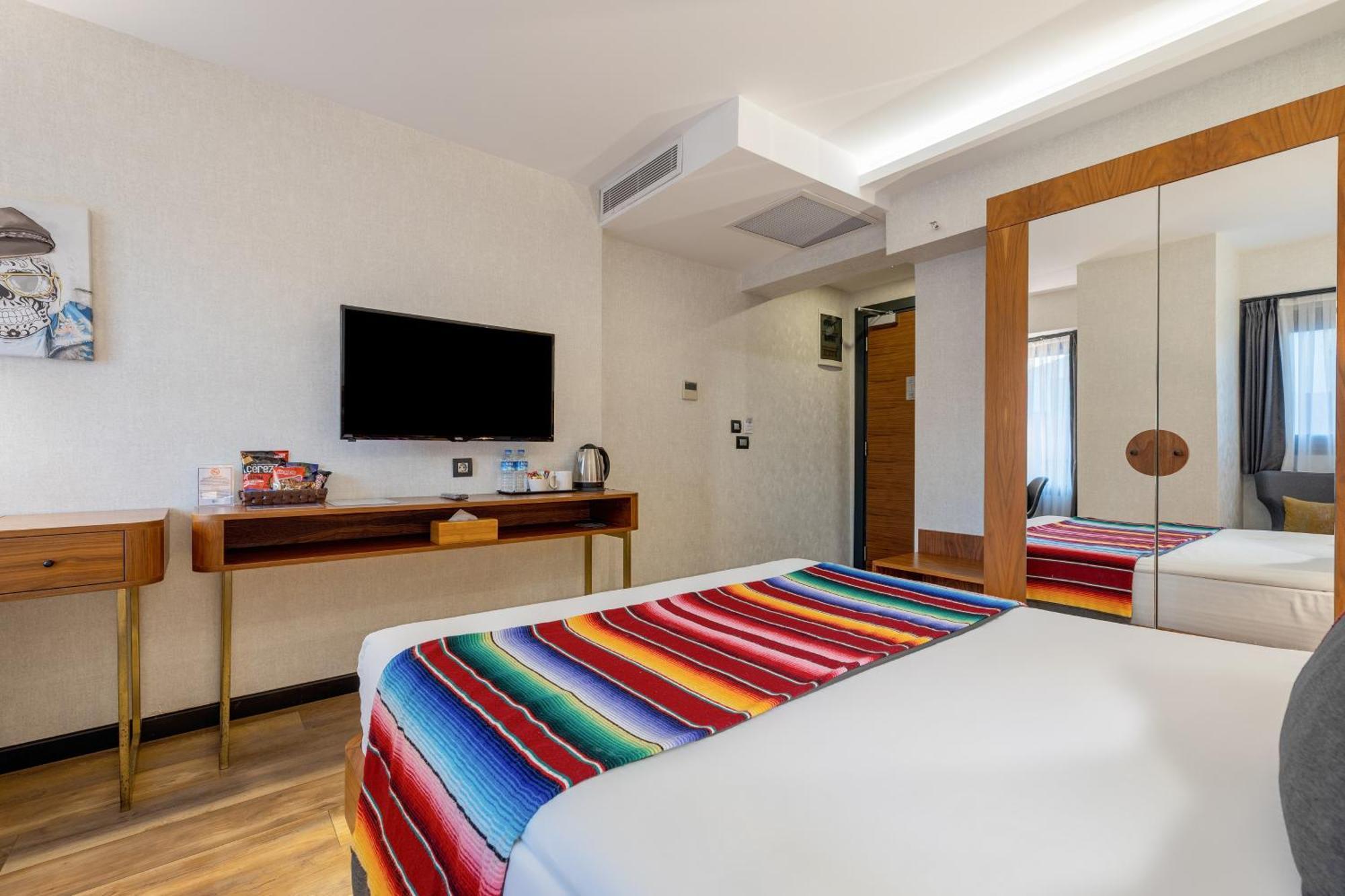 Hay Hotel Alsancak 伊兹密尔 外观 照片