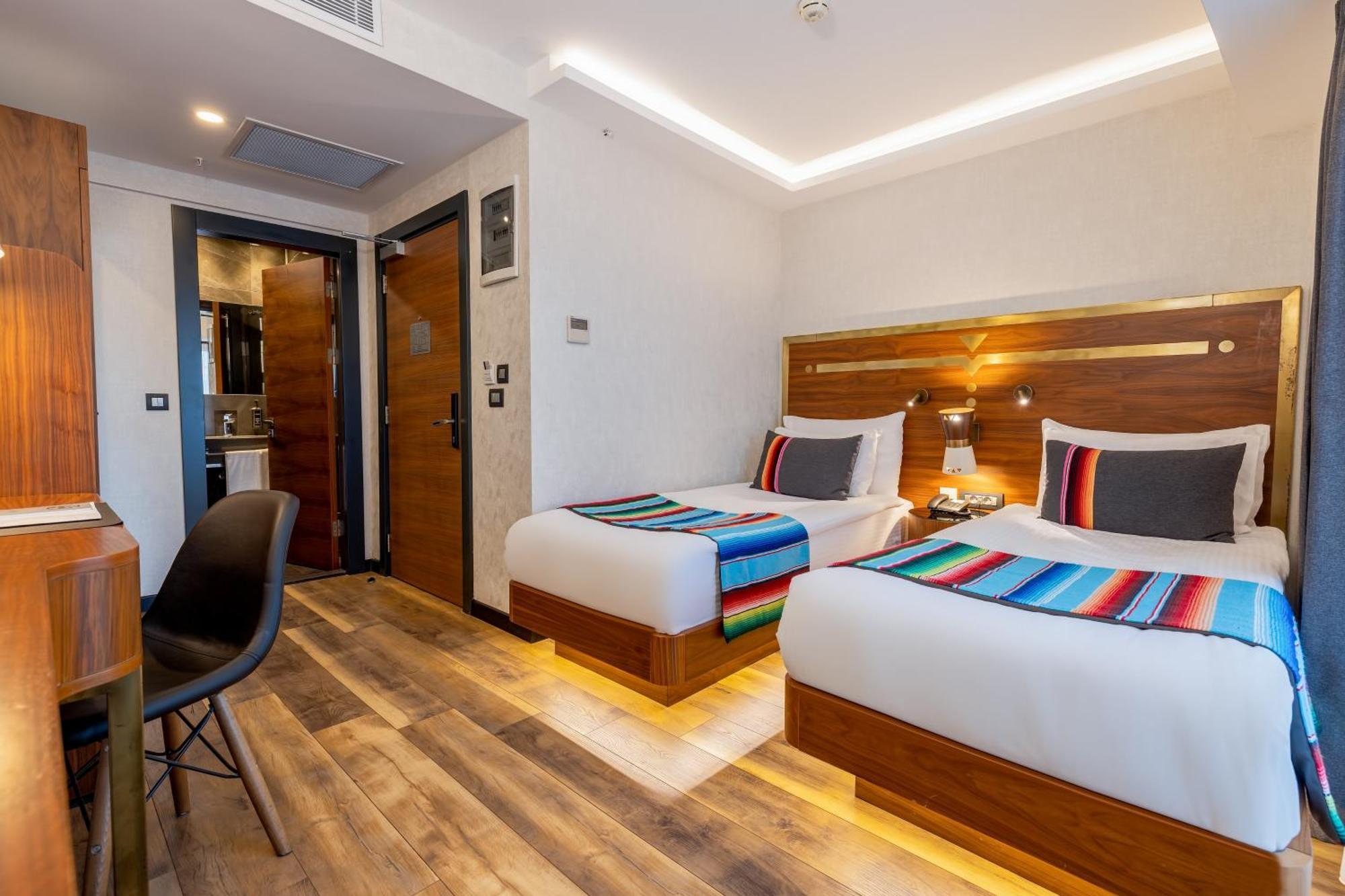 Hay Hotel Alsancak 伊兹密尔 外观 照片