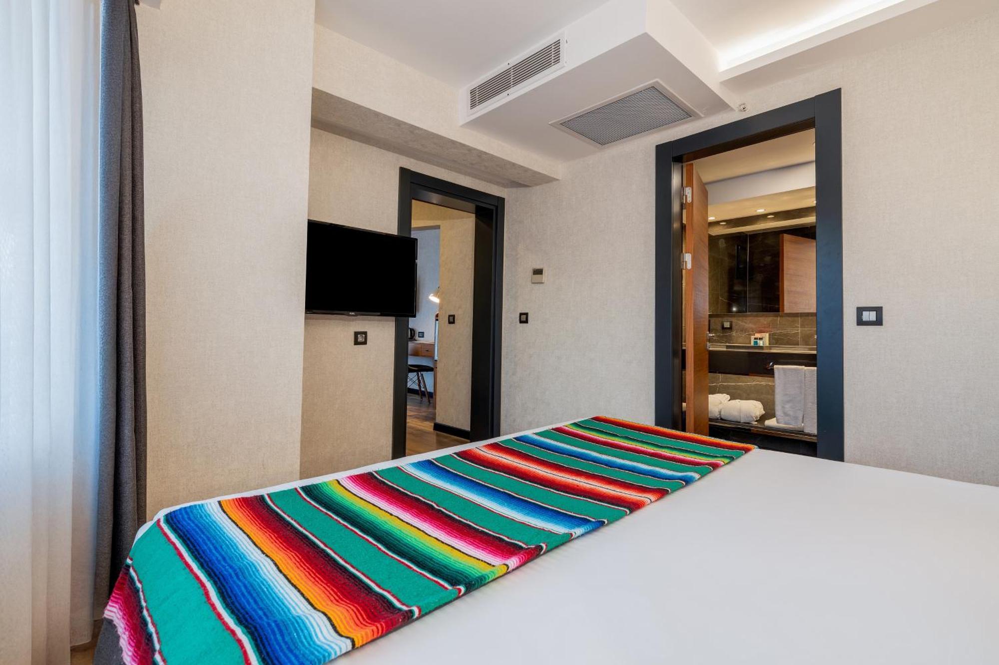Hay Hotel Alsancak 伊兹密尔 外观 照片