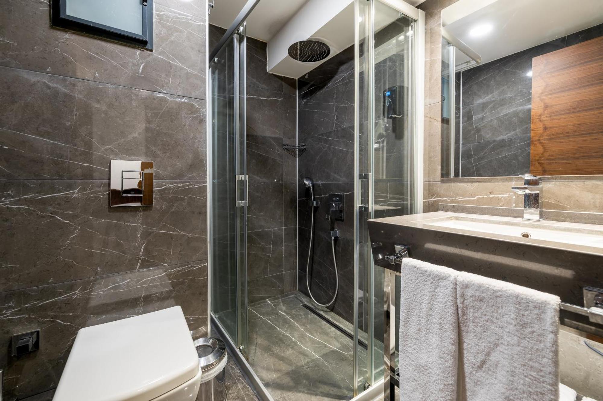 Hay Hotel Alsancak 伊兹密尔 外观 照片